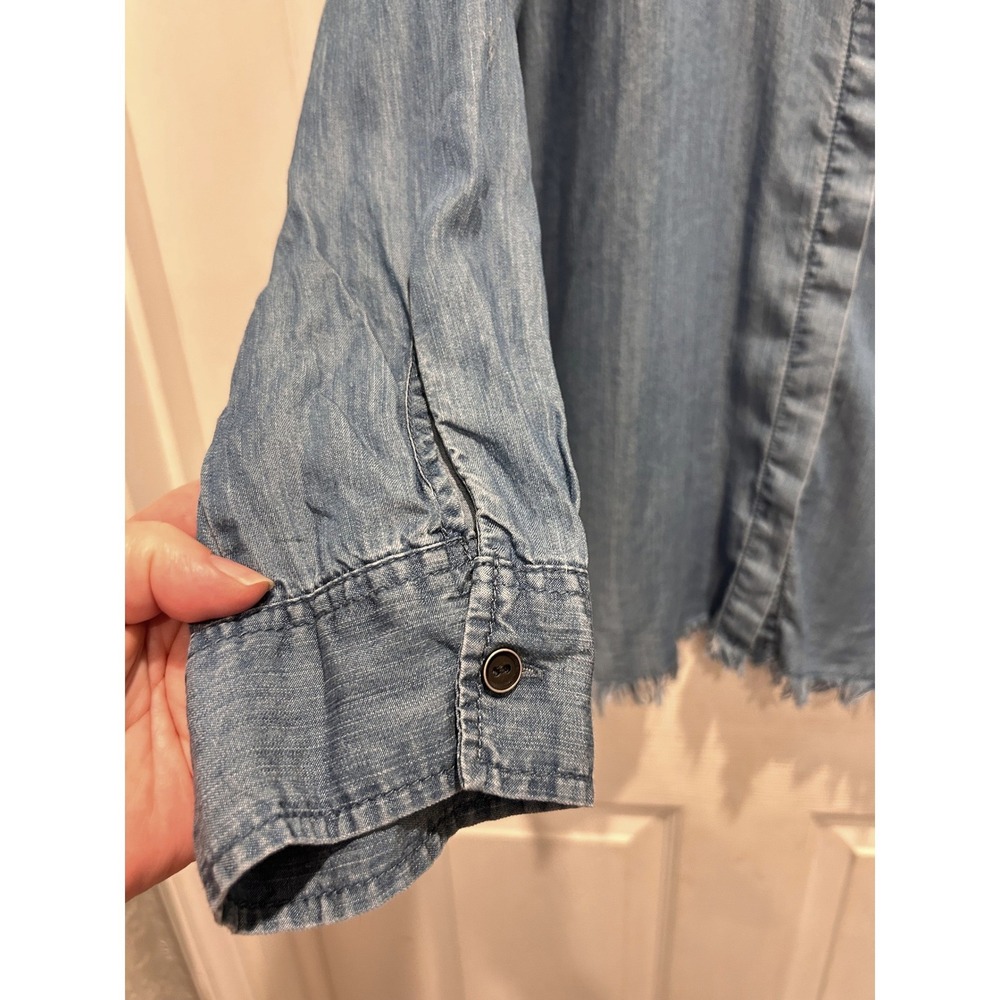 Beachlunchlounge Blue Lyocell Denim Shirt Frayed Hem Roll Tab Sleeve Womens L - Picture 4 of 10